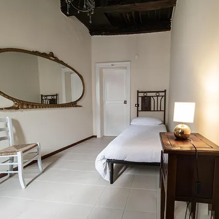 Menhir Rooms-2